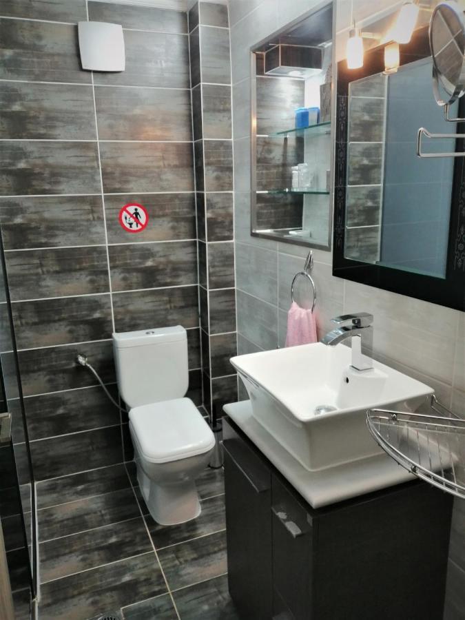 Modern Residence In The Center Of Trikala Exterior foto